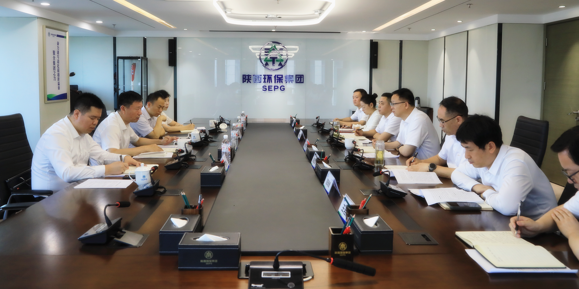 省国资委副主任杨爱民到平博集团调研指导党纪学习教育事情